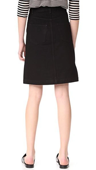 Shop Apc Therese Skirt In Noir