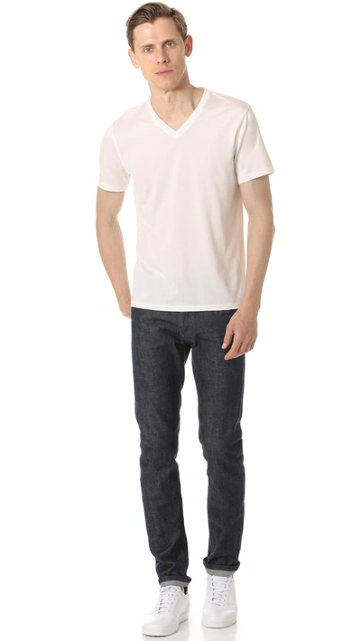 Theory Gaskell Nebulous V-neck T-shirt In Beige | ModeSens