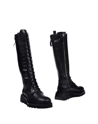 Cinzia Araia Boots In Black