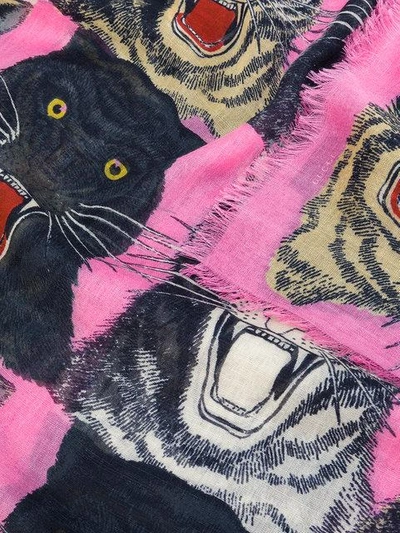 Shop Gucci Schal Mit Tiger-print In Multicolour