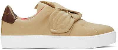 Burberry women's deals westford knot sneakers