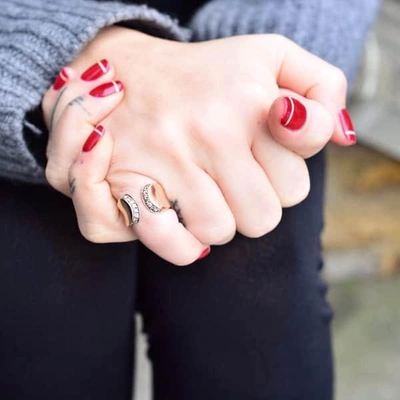 Shop Jezebel London Chiltern Little Finger Ring