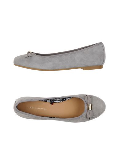 tommy hilfiger flats with bow
