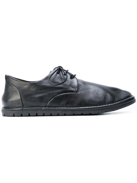 casual derby shoes