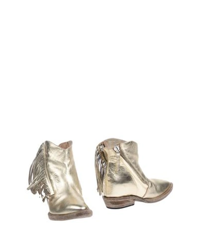 Cinzia Araia Ankle Boots In Platinum