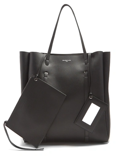 Balenciaga Small Charcoal Everyday Tote Bag In Black