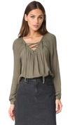 BB DAKOTA BOOTHE LACE UP TOP