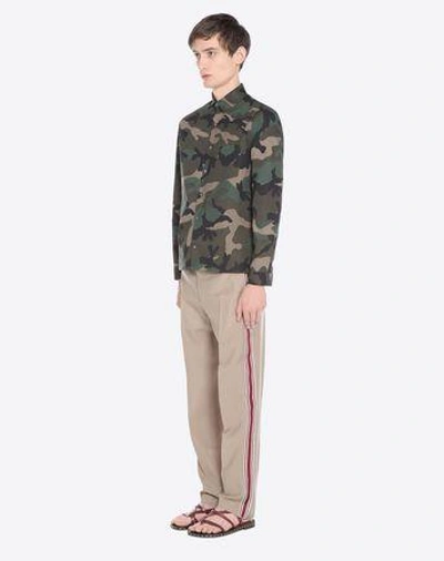 Shop Valentino Uomo Camouflage Print Short Sleeved Shirt In Military Green