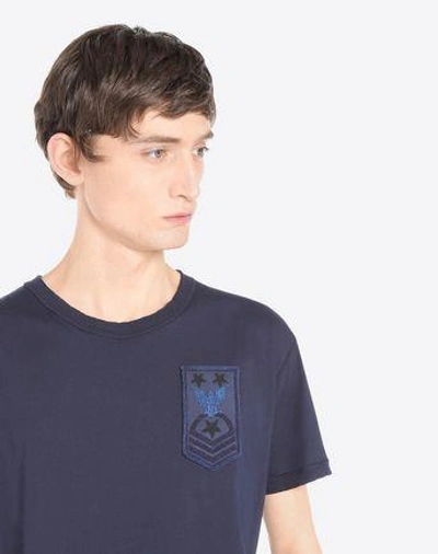 Shop Valentino T-shirt With Embroidered Military Patch In Dark Blue
