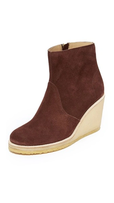 Apc Gaya Suede Wedge Ankle Boots In Marron