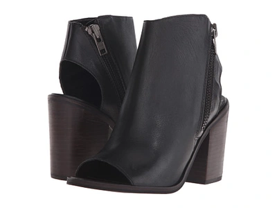 Steve Madden Terraa