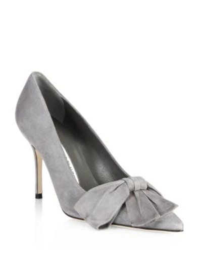 Manolo Blahnik Beccara 90 Bow Suede Point Toe Pumps In Grey