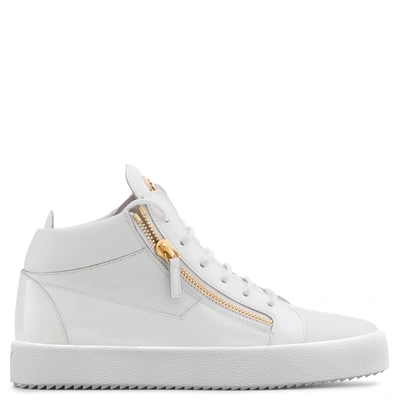 Shop Giuseppe Zanotti Kriss In White