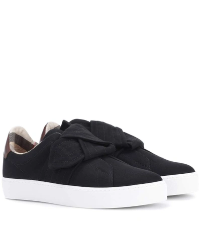 Shop Burberry Westford Knot Slip-on Sneakers In Llack