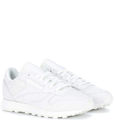 Reebok Classic Leather Fbt Suede Sneakers In White