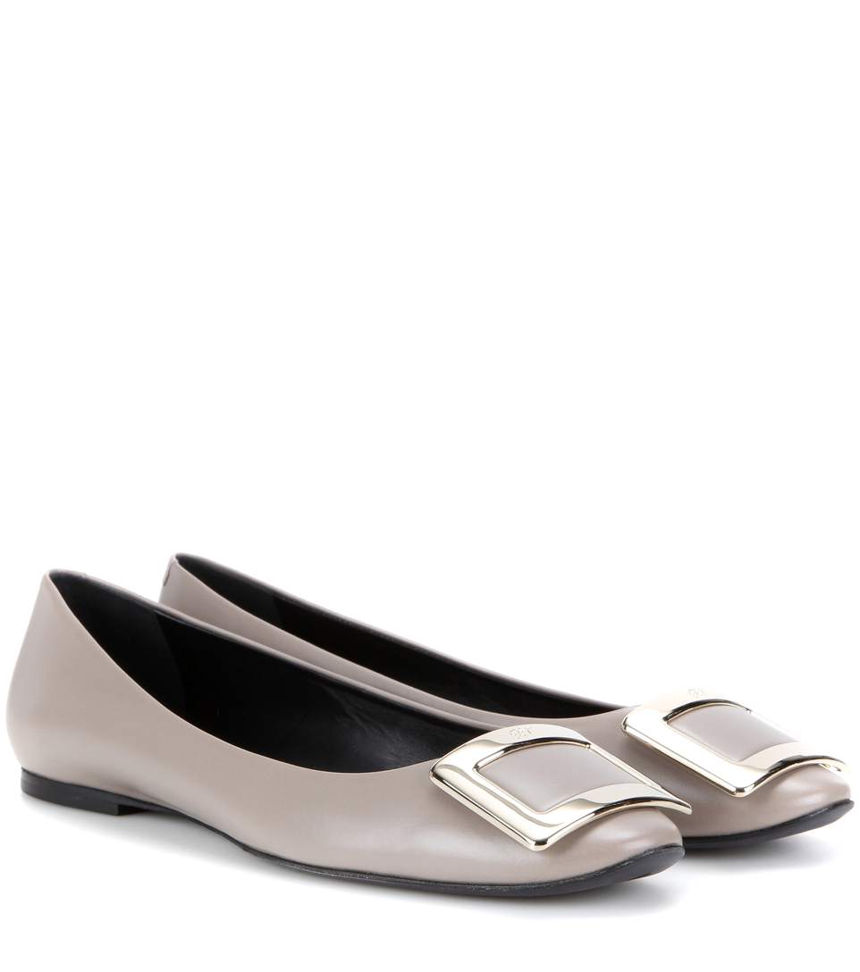 roger vivier flats