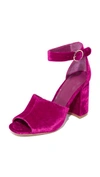 Joie Lahoma Velvet 90mm Sandal In Pink