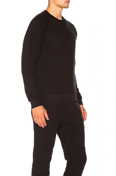 牛角袖圆领运动衫