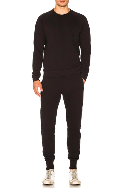 牛角袖圆领运动衫