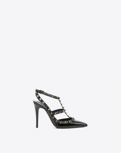 Valentino Garavani Studded Leather Decollete Pumps In Black