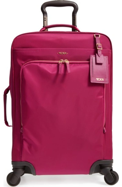 TUMI TUMI VOYAGEUR - SUPER LEGER 21-INCH INTERNATIONAL CARRY-ON - PINK 0484660MGTE