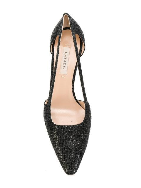 side cut out pumps