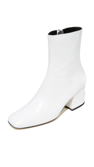 Dorateymur Sybil Leek Ankle Booties In White