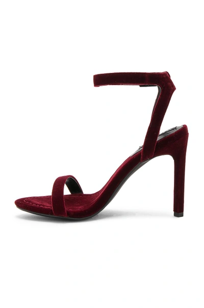 Shop Senso Tyra Heel In Burgundy