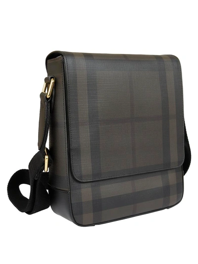 Burberry Checked Shoulder Bag In Chocolate/black