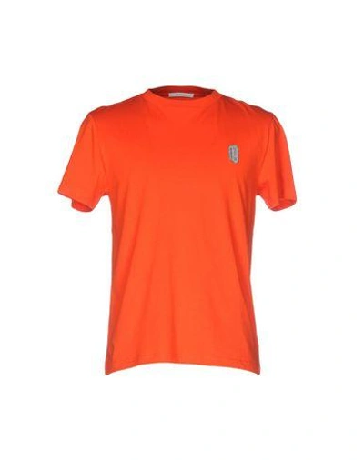 Shop Carven T-shirt In Orange