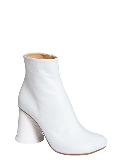 Shop Mm6 Maison Margiela Tabi Leather Ankle Boots In Bianco