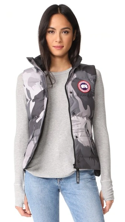 Canada Goose 'freestyle' Slim Fit Down Waistcoat In Grey Brush Camo