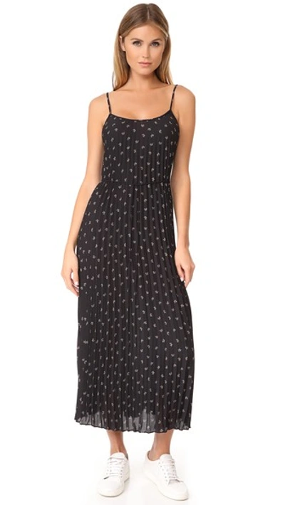 Shop Vince Ditsy Floral Pleated Dress In Black/linen