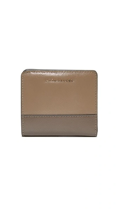 Marc Jacobs Open Face Billfold In French Grey Multi