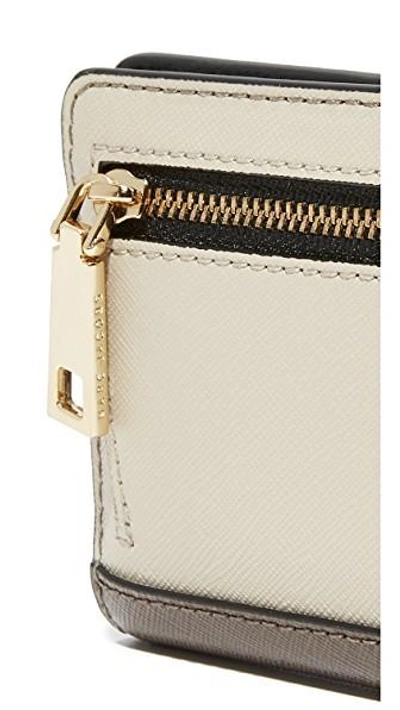 Shop Marc Jacobs Open Face Billfold In French Grey Multi