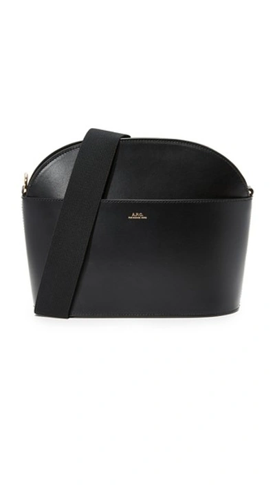 Shop Apc Betty Saddle Bag In Noir