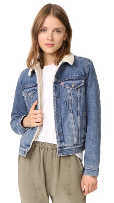 Descubrir 33+ imagen levi’s original sherpa trucker jacket extremely lovable