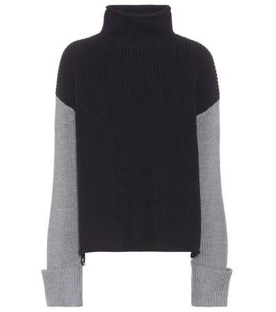 Victoria Victoria Beckham Oversized Color-block Wool Turtleneck Sweater In Mideight Grey Iedigo