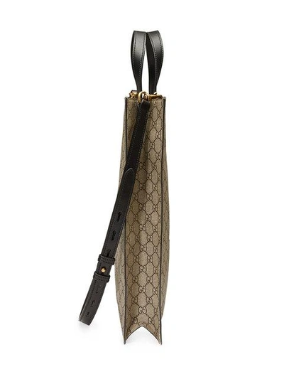 Shop Gucci Bee Print Soft Gg Supreme Tote In Neutrals