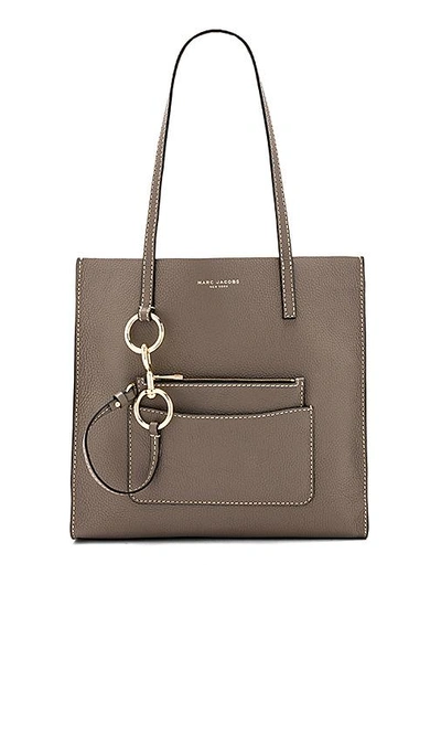Shop Marc Jacobs The Bold Grind E/w Shopper In Taupe