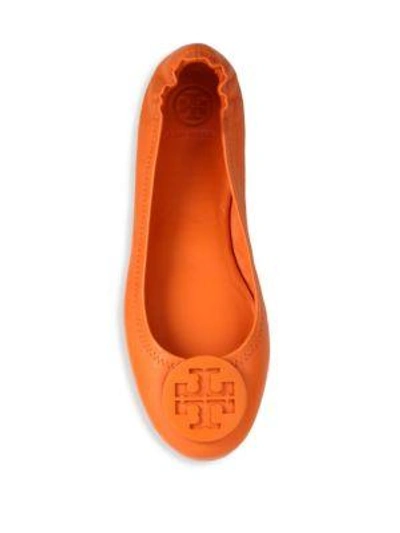 Shop Tory Burch Minnie Travel Leather Ballet Flats In Fuchsia