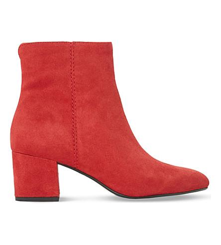 dune red boots