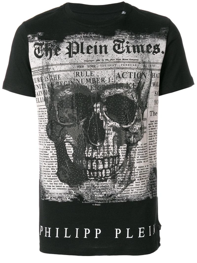 Shop Philipp Plein Newspaper Skull T