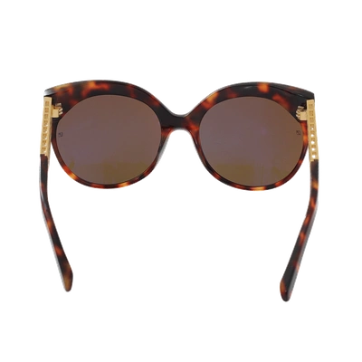 Shop Linda Farrow Cat-eye Sunglasses In Gold