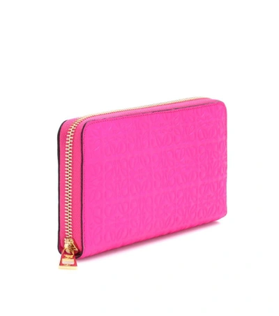 Shop Loewe Embossed Leather Wallet In Shockieg Piek