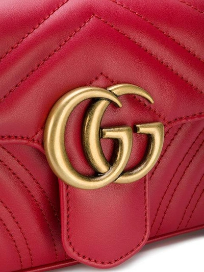 Shop Gucci Gg Marmort Matelassé Shoulder Bag - Red