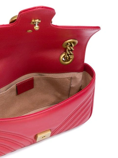 Shop Gucci Gg Marmort Matelassé Shoulder Bag - Red