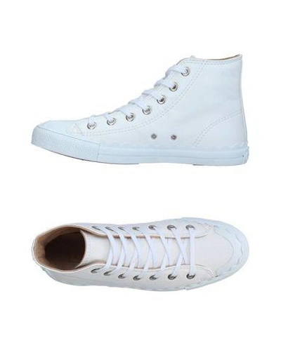 Shop Chloé Sneakers In Ivory