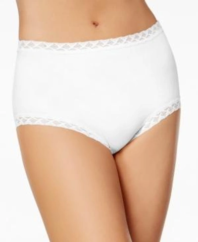 Shop Gucci Bliss Lace-trim High Rise Cotton Brief 755058 In White