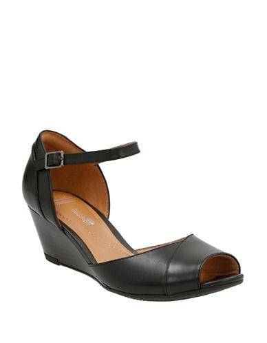 clarks soft cushion wedges